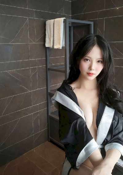 一级黄片两个猛男配一妓女_剧情片免费在线播放