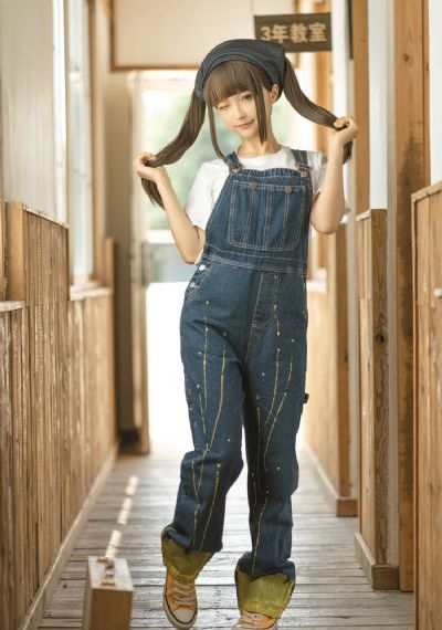 视频二区中文字幕制服丝袜_剧情片免费全集观看
